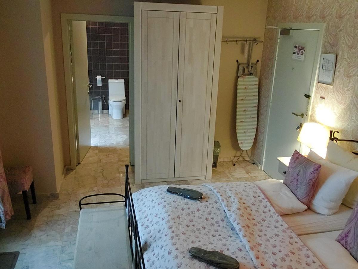 Hotel Golden Dragon Dessel Εξωτερικό φωτογραφία