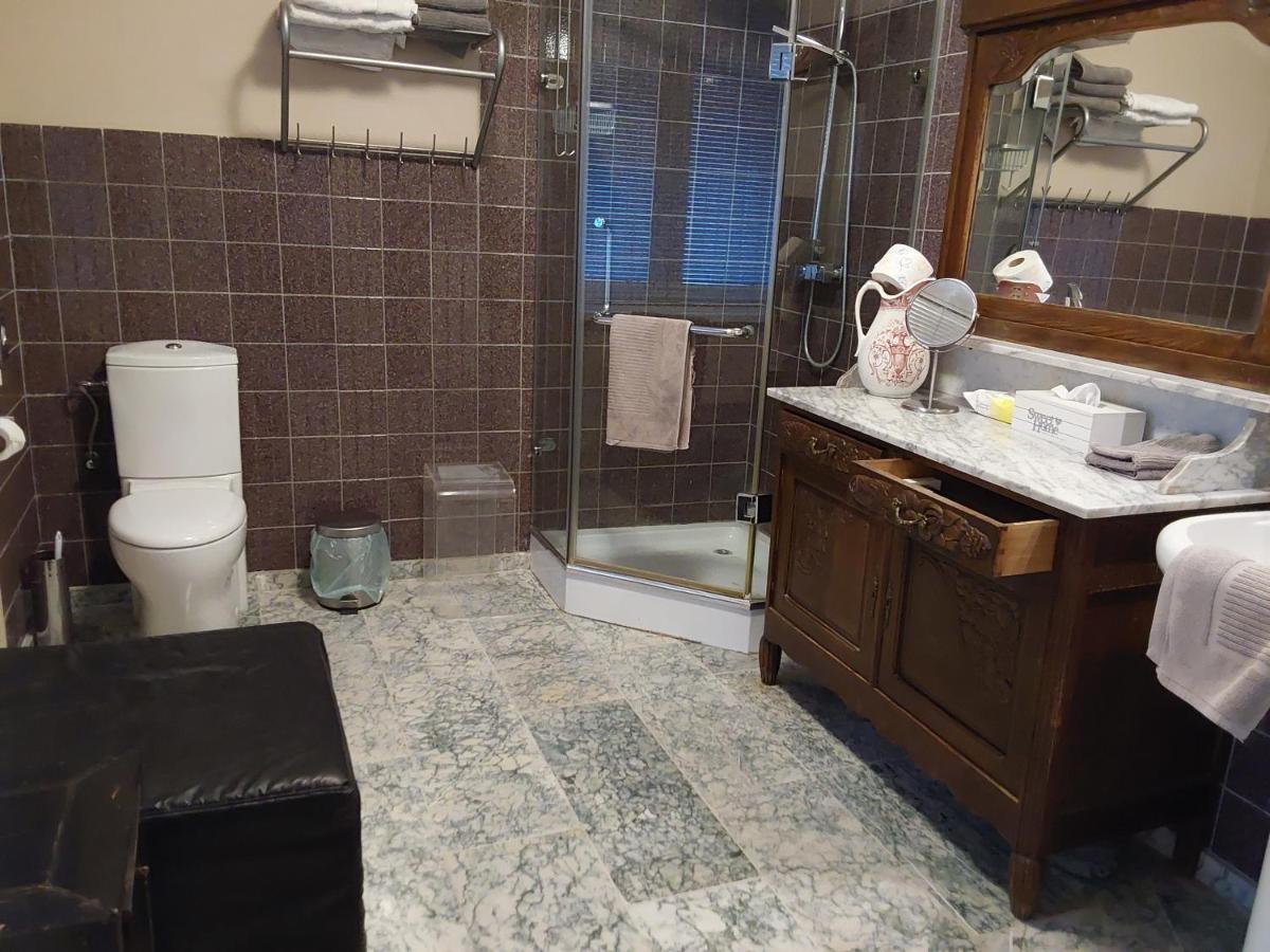 Hotel Golden Dragon Dessel Εξωτερικό φωτογραφία