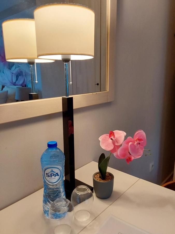Hotel Golden Dragon Dessel Εξωτερικό φωτογραφία