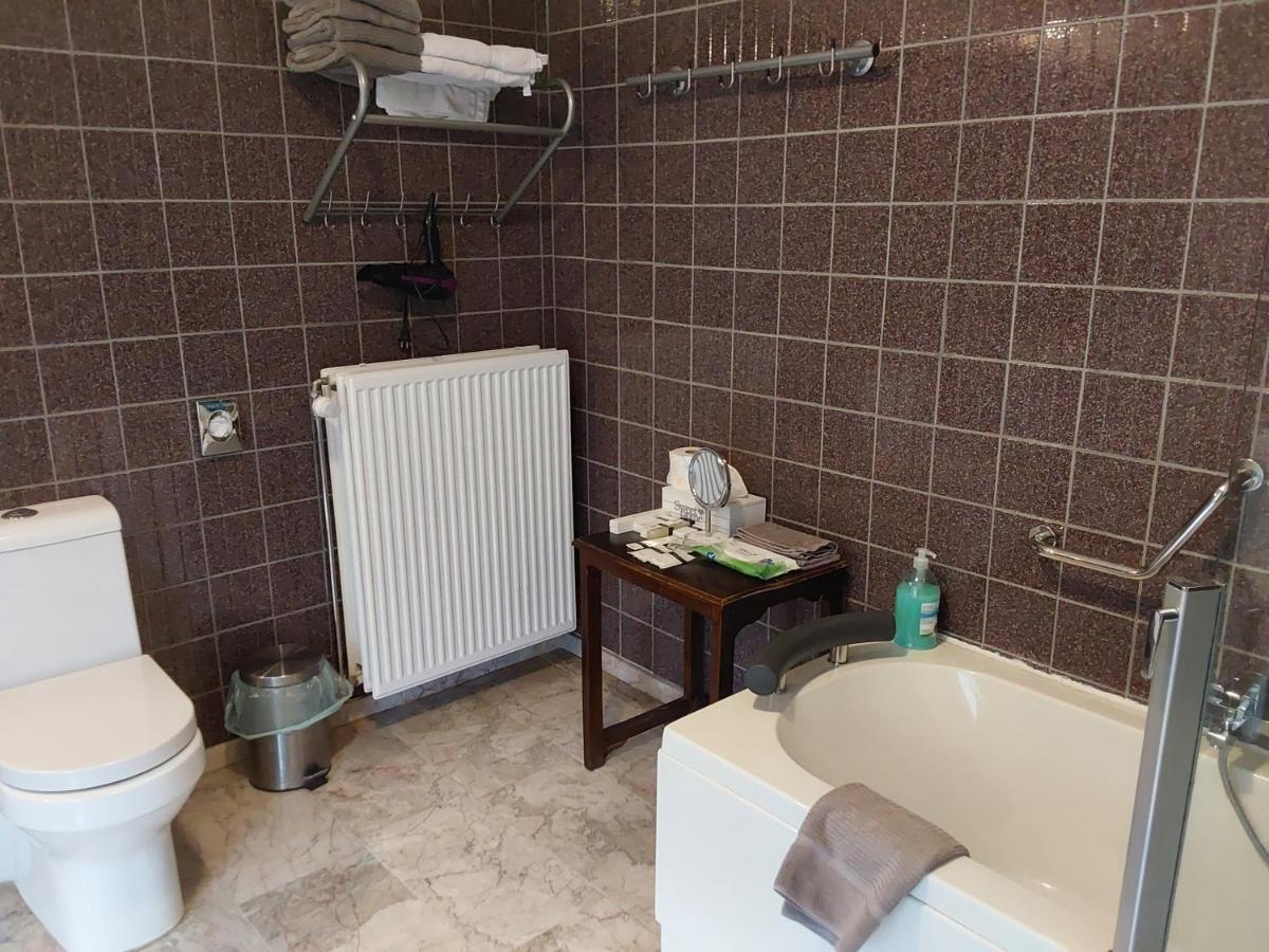 Hotel Golden Dragon Dessel Εξωτερικό φωτογραφία