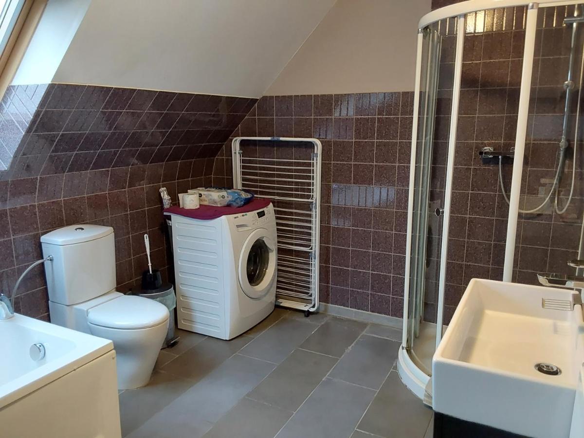 Hotel Golden Dragon Dessel Εξωτερικό φωτογραφία