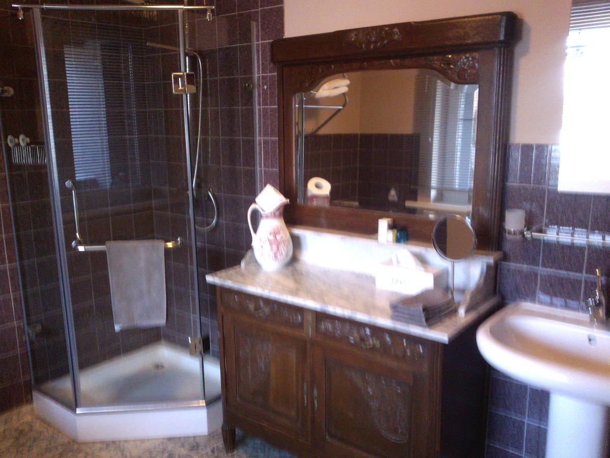 Hotel Golden Dragon Dessel Εξωτερικό φωτογραφία